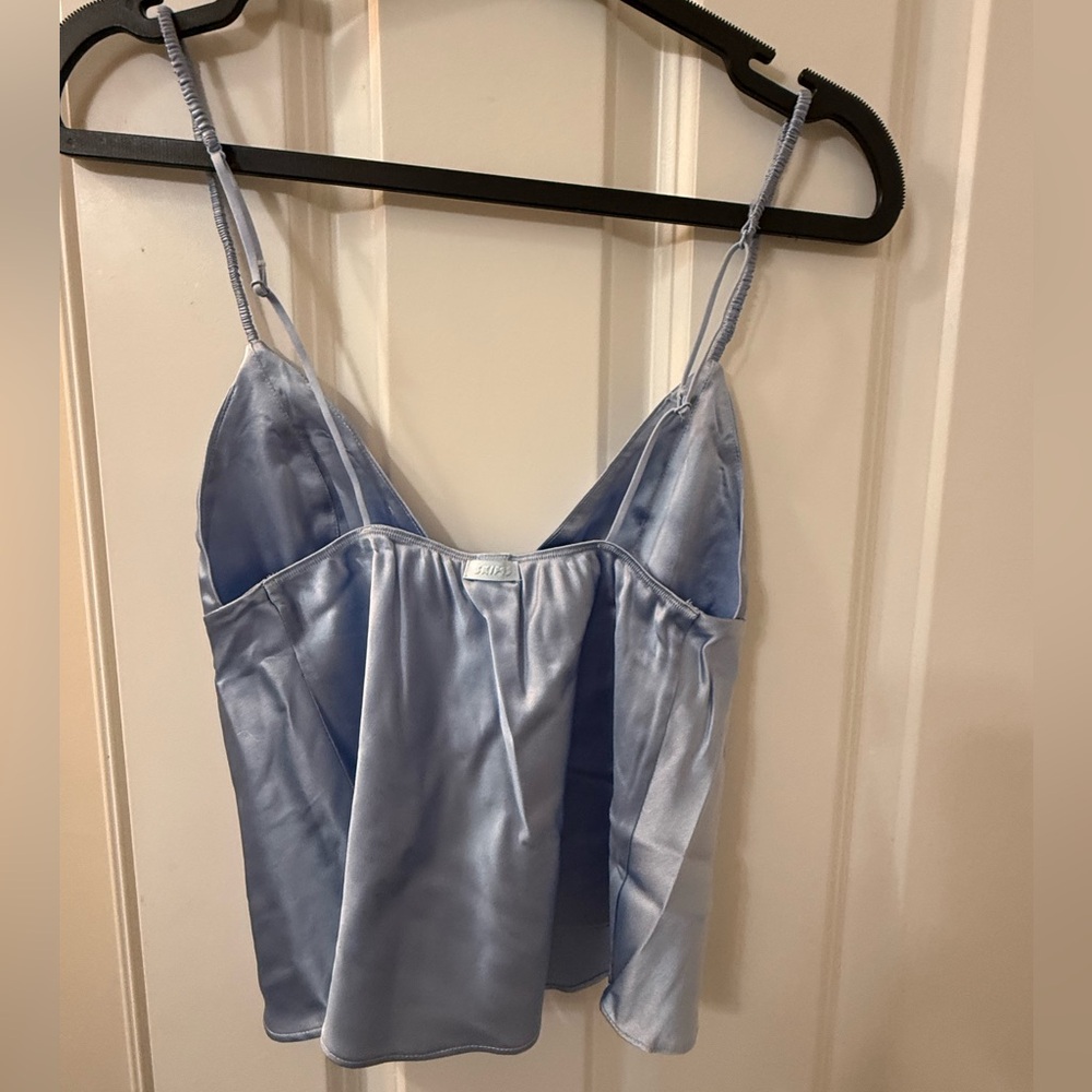 NWT SKIMS Silk Cami in Glacier - Picture 5 of 5